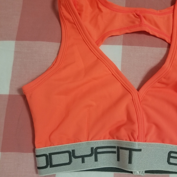 Sport bra for women. NWT. one size - Picture 3 of 6